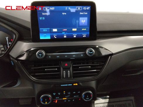 Used 2024 Ford Escape Active w/ Cold Weather Package FWD image 21