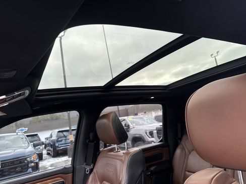 Used 2019 RAM 1500 Limited image 17