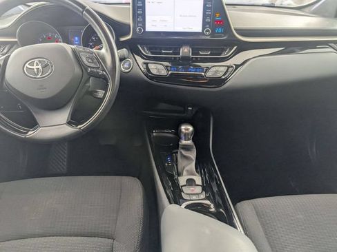 Used 2019 Toyota C-HR XLE FWD image 22