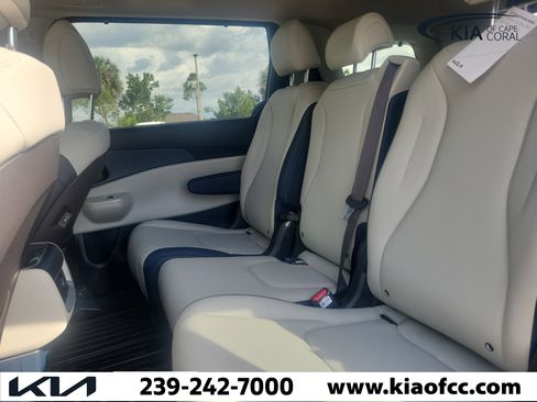 New 2026 Kia Carnival EX FWD image 14