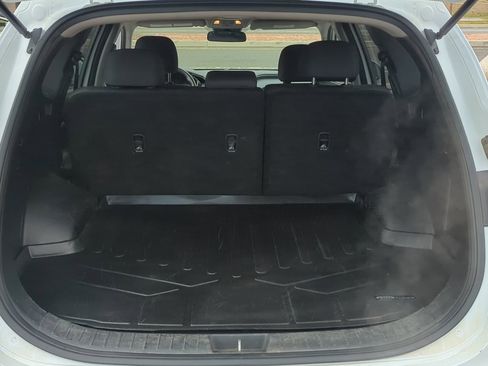 Used 2019 Hyundai Santa Fe SE image 24