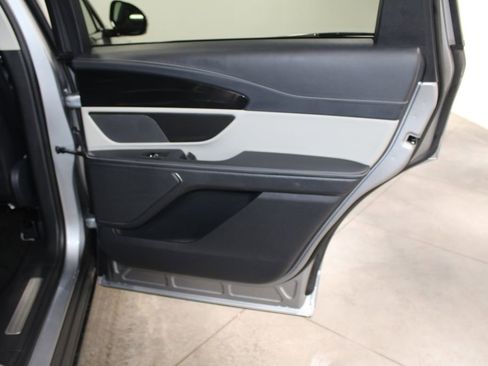 Used 2024 Lincoln Nautilus Reserve image 36