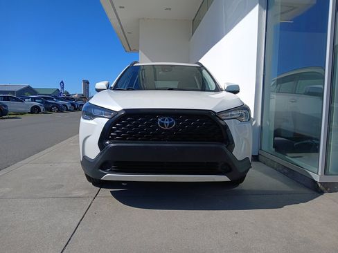 Used 2022 Toyota Corolla Cross LE image 7