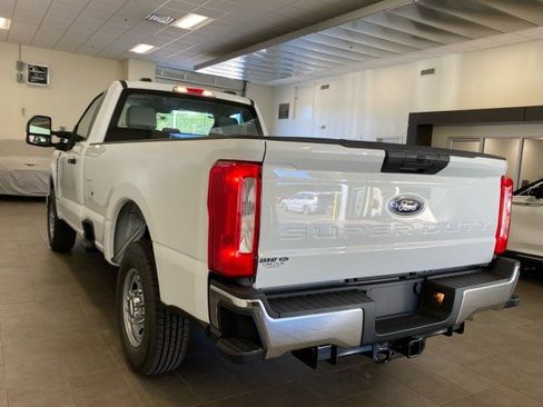 New 2026 Ford F250 XL w/ XL Chrome Package image 5