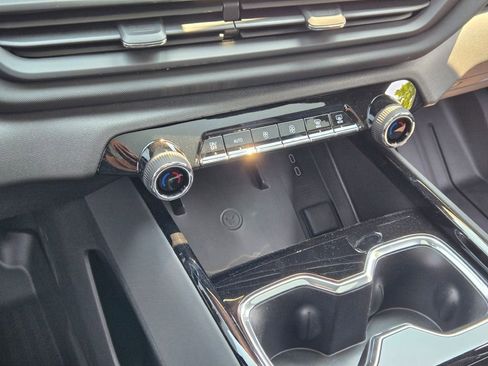 New 2026 Chevrolet Silverado EV LT image 26