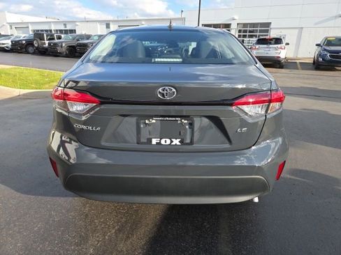 Used 2026 Toyota Corolla LE FWD image 6