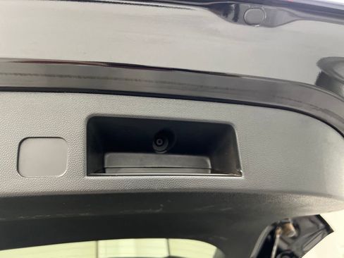 Used 2025 Chevrolet Equinox LT FWD image 34