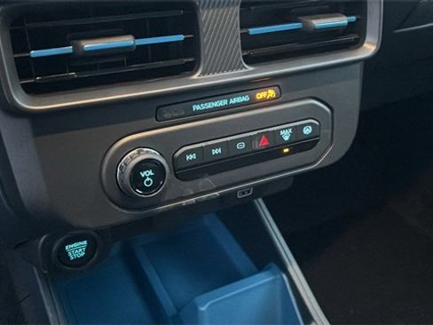 New 2025 Ford Maverick XLT w/ Equipment Group 301A image 18