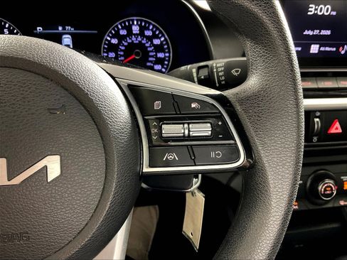 Used 2022 Kia Forte Sedan FWD image 12