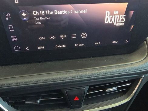 Used 2025 Buick Encore GX Preferred image 31