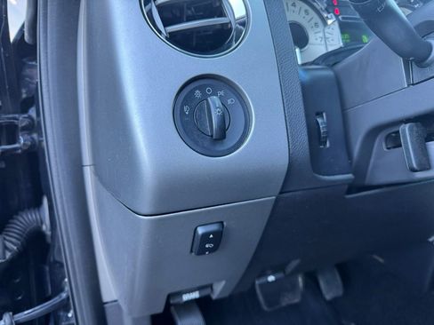 Used 2013 Ford Expedition Limited image 4