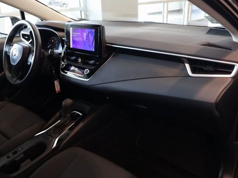 Used 2025 Toyota Corolla LE FWD image 10