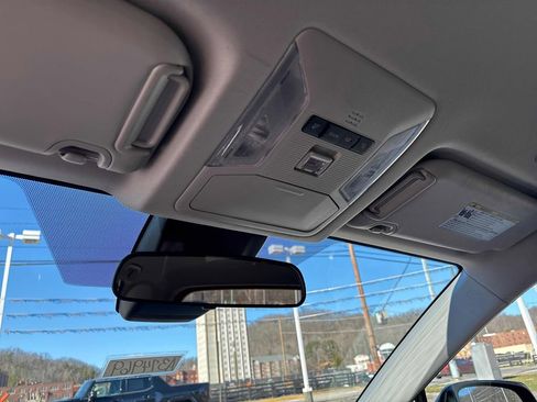 Used 2023 Toyota RAV4 Adventure image 21