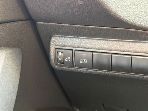Used 2024 Toyota Corolla LE w/ LE Convenience Package FWD image 28