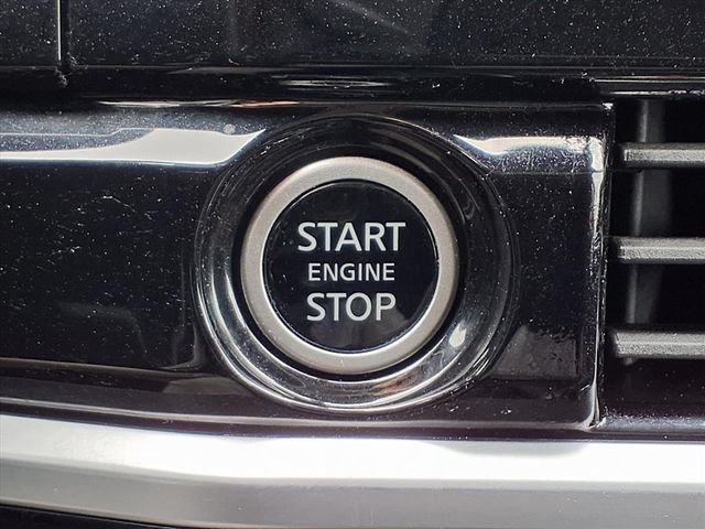 Used 2024 Nissan Pathfinder SV AWD/4WD image 14