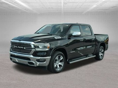 Used 2022 RAM 1500 Laramie AWD/4WD image 3