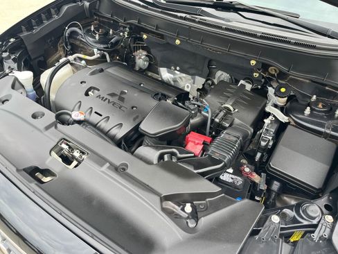Used 2017 Mitsubishi Outlander Sport SE FWD image 30