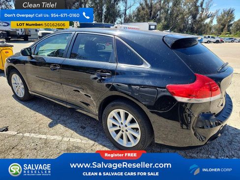 Used 2011 Toyota Venza w/ Leather Pkg FWD image 3