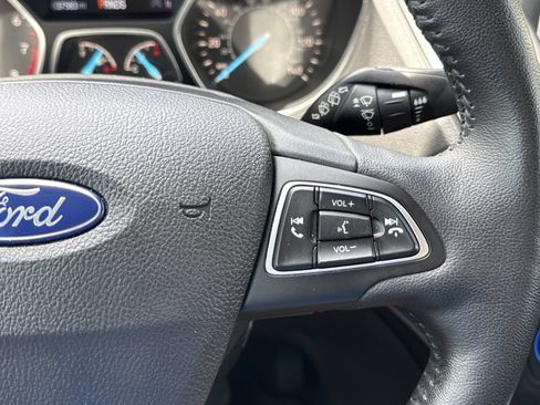 Used 2019 Ford Escape Titanium AWD/4WD image 20