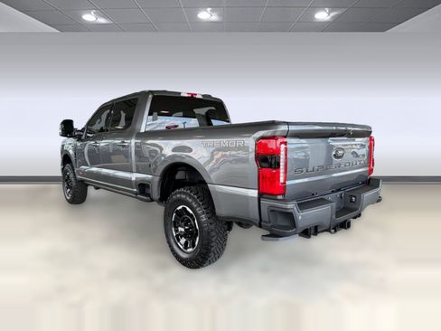 Used 2026 Ford F350 Lariat w/ Tremor Off-Road Package AWD/4WD image 3
