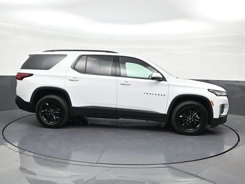 Used 2023 Chevrolet Traverse LT FWD image 7