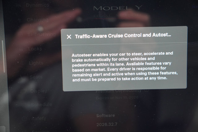 Used 2022 Tesla Model Y Performance AWD/4WD image 35
