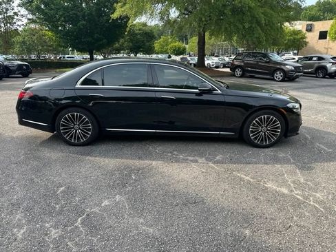 Used 2025 Mercedes-Benz S 580e 4MATIC Sedan image 4