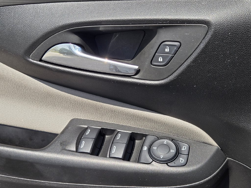 Used 2025 Buick Envista Avenir FWD image 19