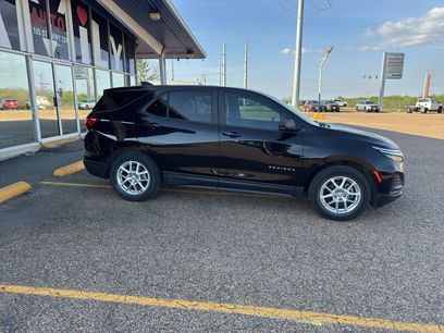 Used 2022 Chevrolet Equinox LS w/ LS Convenience Package