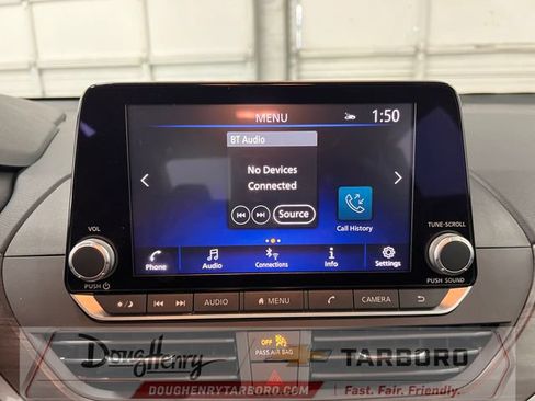 Used 2025 Nissan Altima 2.5 SV FWD image 45
