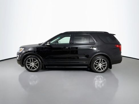 Used 2017 Ford Explorer Sport w/ Equipment Group 401A AWD/4WD image 4
