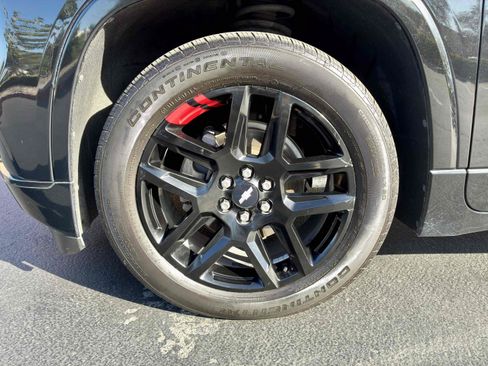 Used 2019 Chevrolet Traverse Premier w/ Redline Edition FWD image 13