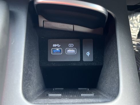 Used 2025 Genesis GV70 3.5T Sport w/ Sport Advanced Package image 8