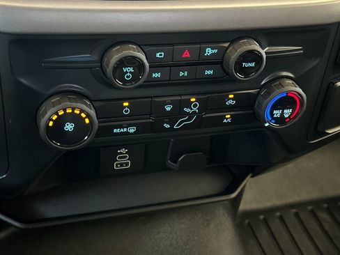Used 2025 Ford F150 XL w/ Equipment Group 103A High AWD/4WD image 17