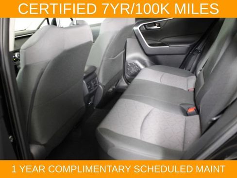 Used 2025 Toyota RAV4 XLE AWD/4WD image 13