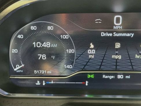 Used 2024 GMC Yukon SLT w/ SLT Luxury Package AWD/4WD image 13