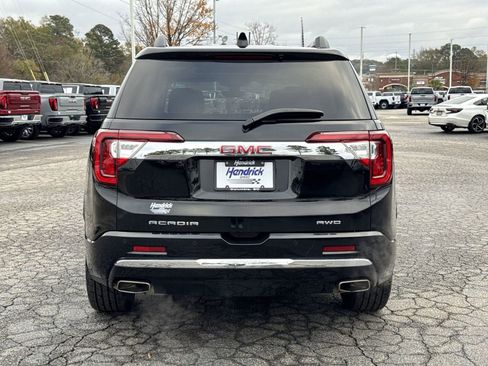 Used 2023 GMC Acadia Denali w/ Black Diamond Edition image 9