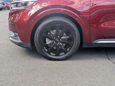 Certified 2023 Kia Carnival SX Prestige image 8