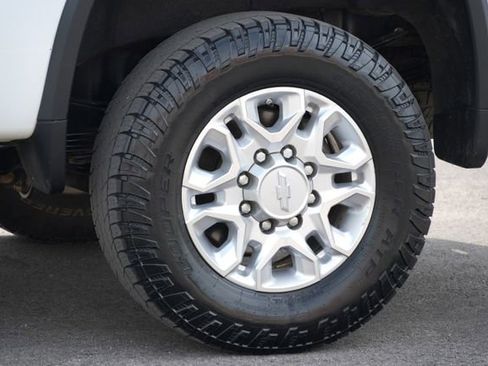 Used 2020 Chevrolet Silverado 3500 LTZ w/ LTZ Convenience Package AWD/4WD image 54
