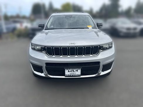 Used 2022 Jeep Grand Cherokee L Limited AWD/4WD image 2