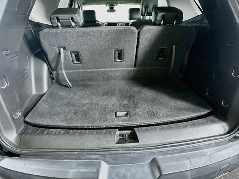 Used 2018 Chevrolet Traverse RS FWD image 29