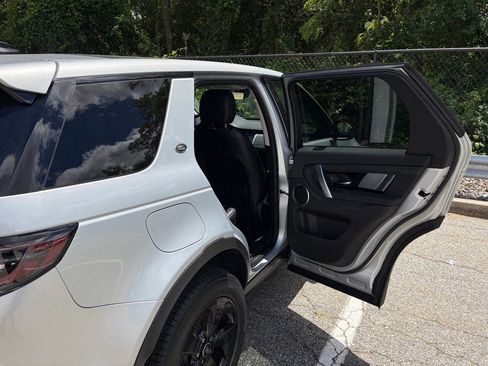 Certified 2022 Land Rover Discovery Sport S AWD/4WD image 16