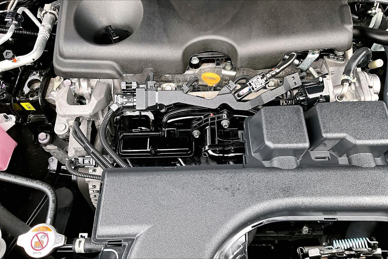 Certified 2025 Toyota RAV4 XLE AWD/4WD image 32