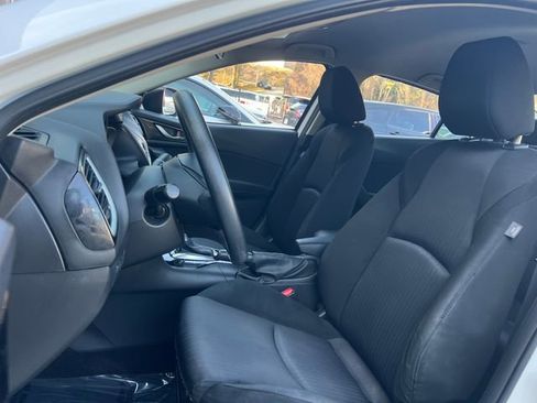 Used 2016 MAZDA MAZDA3 i Sport image 12