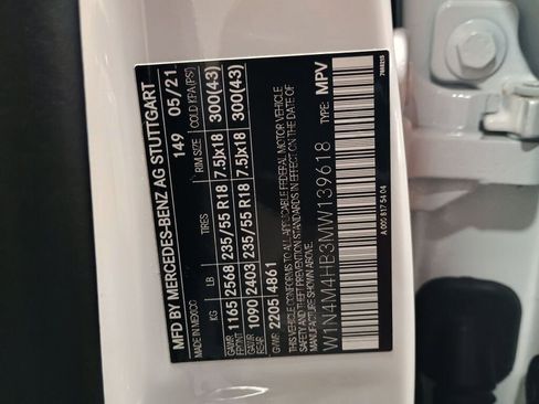 Certified 2021 Mercedes-Benz GLB 250 GLB 250 image 35