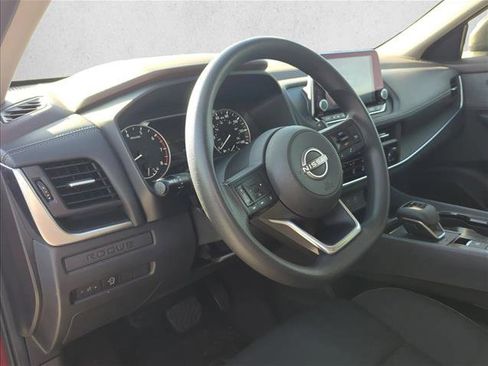 Used 2023 Nissan Rogue S AWD/4WD image 13