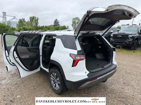 Used 2026 Chevrolet Equinox LT w/ Convenience Package II FWD image 25