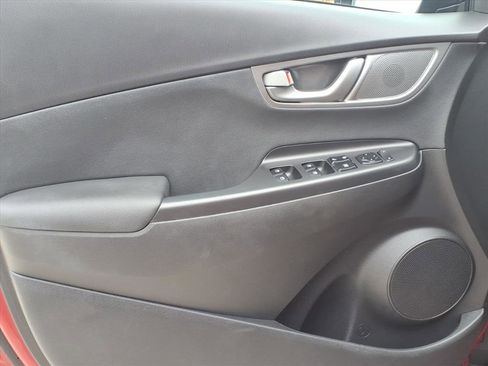 Used 2020 Hyundai Kona Limited image 15