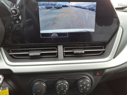 New 2026 Chevrolet Trax LS image 7
