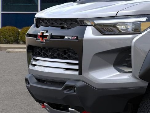 New 2026 Chevrolet Colorado ZR2 w/ Technology Package AWD/4WD image 13